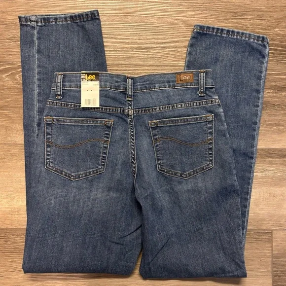 ⭐️Lee⭐️ Mid Rise Straight Leg Jeans - Picture 5 of 5